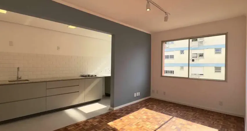 Apartamento com 1 quarto à venda na Rua Washington Luiz, 574, Centro Histórico, Porto Alegre