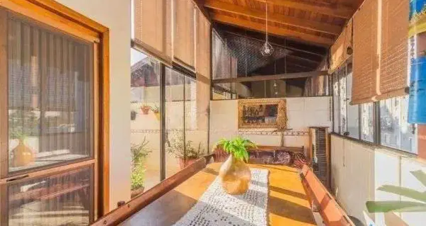 Casa em condomínio bairro tristeza de 3 dormitórios e 3 vagas