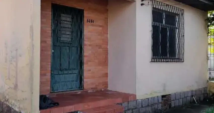 Casa em terreno com 335 metros quadrados no bairro jardim itu