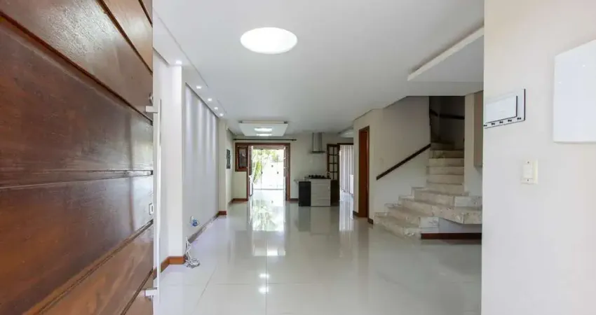 Casa com 3 quartos à venda na Rua Carlos Maximiliano Fayet, 339, Hípica, Porto Alegre