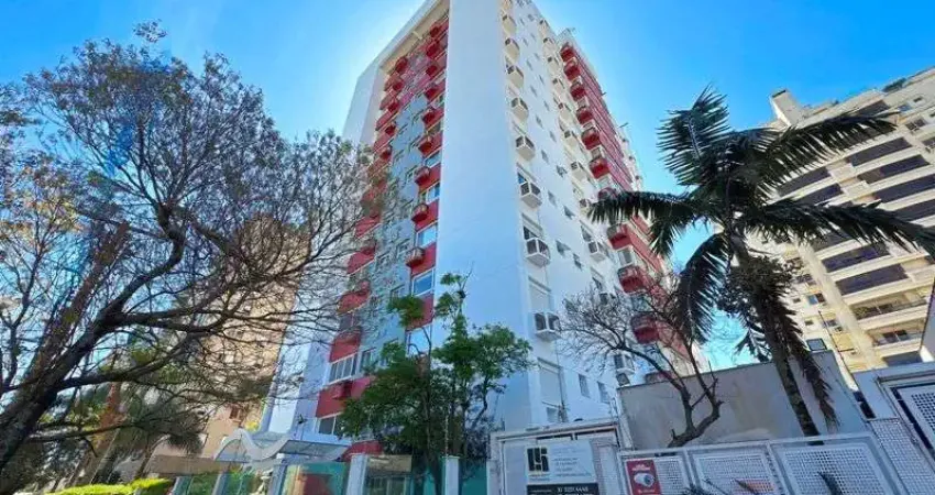 Apartamento com 2 dormitórios, 2 vagas, 65m2 coração do menino deus.
