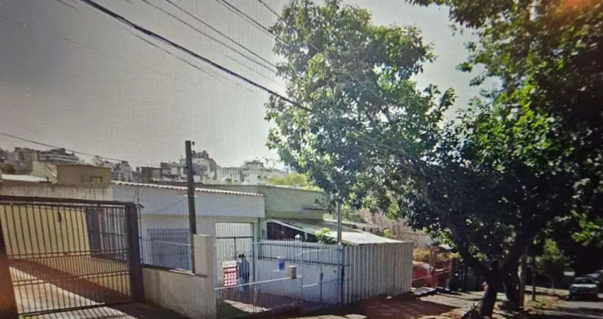 Terreno à venda na Avenida Alegrete, 204, Petrópolis, Porto Alegre
