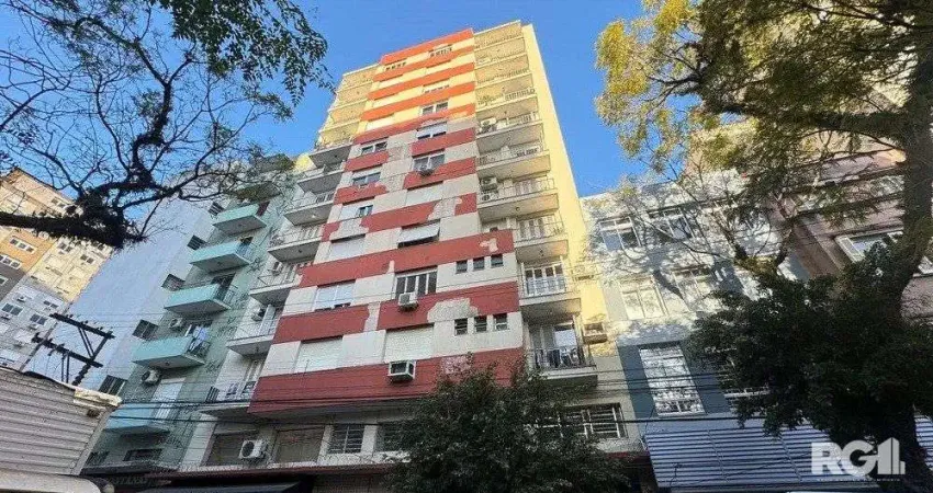 Apartamento de 3 dormitórios com vaga de garagem no centro histórico.