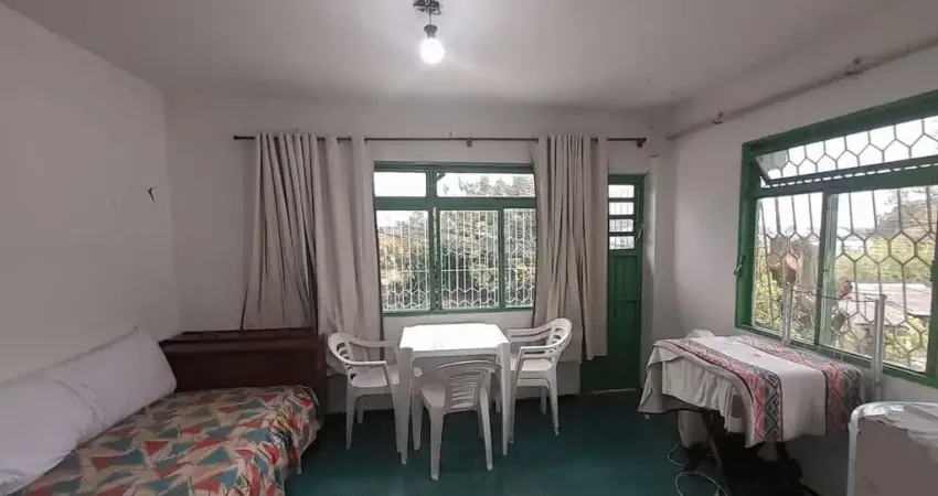 Casa 2 dormitórios com suíte e sacada fechada para alugar em teresópolis – porto alegre