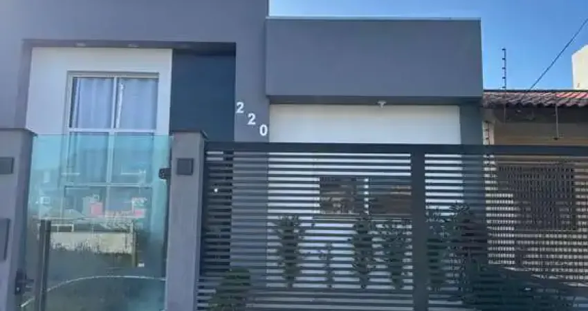 Casa térrea com duas suítes e pátio para alugar na zona sul de porto alegre