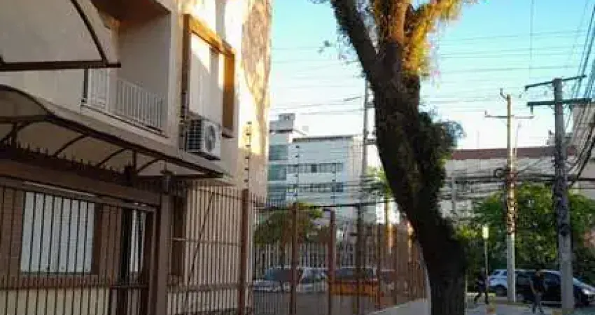 Amplo apartamento de frente de 2 quartos,com sacada,churrasqueira na cozinha