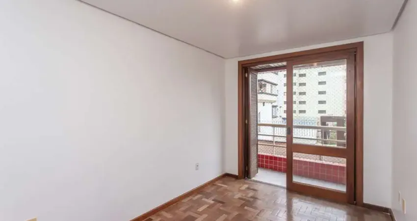 Apto de 01 dormitório , elevador, sacada na sala e no quarto, bairro santana