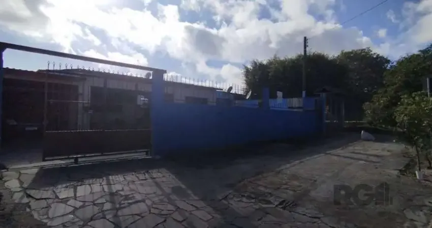 Casa com 3 quartos à venda na Avenida Ignês E. Fagundes, 67, Restinga, Porto Alegre