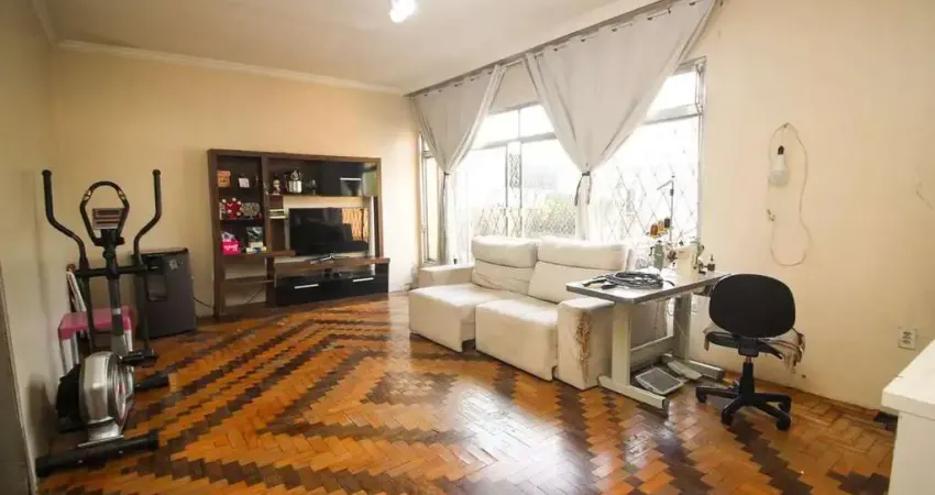 Imóvel com localização estratégica e versátil no coração do bairro glória