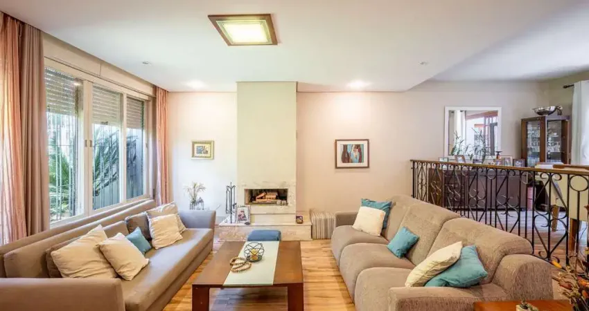 Casa com 3 quartos à venda na Rua Fonseca Guimarães, 84, Medianeira, Porto Alegre