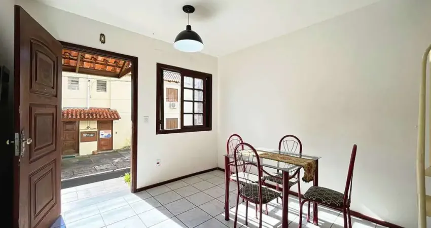 Casa em condomínio fechado com 2 quartos à venda na Avenida Monte Cristo, 100, Vila Nova, Porto Alegre