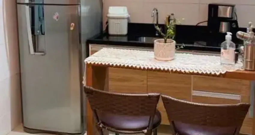 Apartamento 2 quartos em condomínio fechado com piscina e infra completa