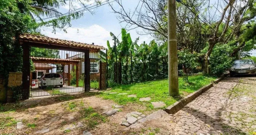 Bela casa térrea, 2 dormitórios e 1 suite - parte alta do bairro espirito santos