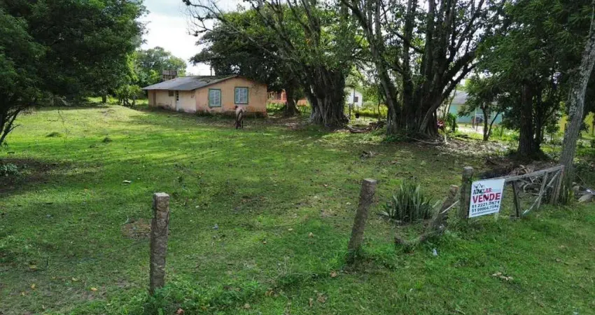 Terreno à venda na Avenida Edgar Pires de Castro, 9718, Lageado, Porto Alegre