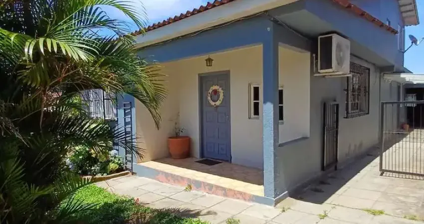Casa com 3 quartos à venda na Rua Dona Otília, 3915, Nonoai, Porto Alegre