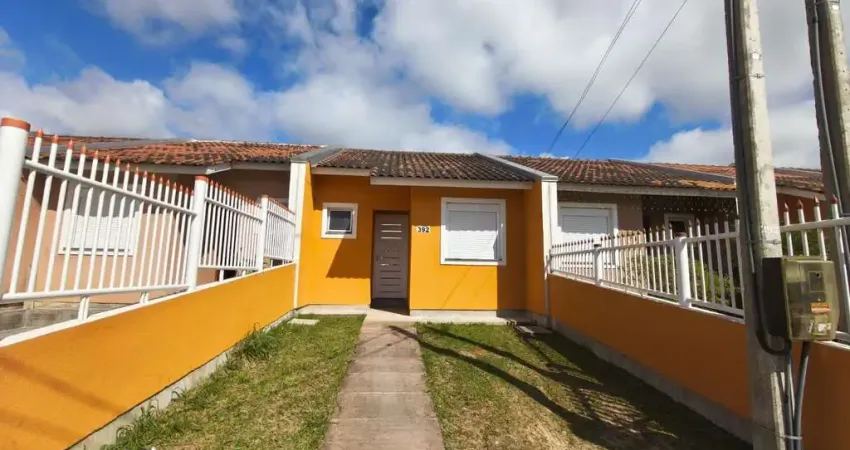 Casa com 2 quartos à venda na Rua Solon Vieira Marques, 392, Restinga, Porto Alegre
