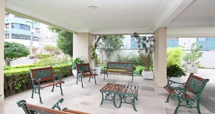 Apartamento de três dormitórios, suíte e uma vaga de garagem no bairro santana