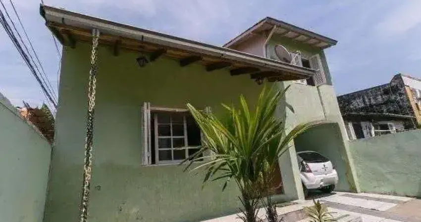 Casa com 3 quartos à venda na Rua Camaquã, 433, Camaquã, Porto Alegre