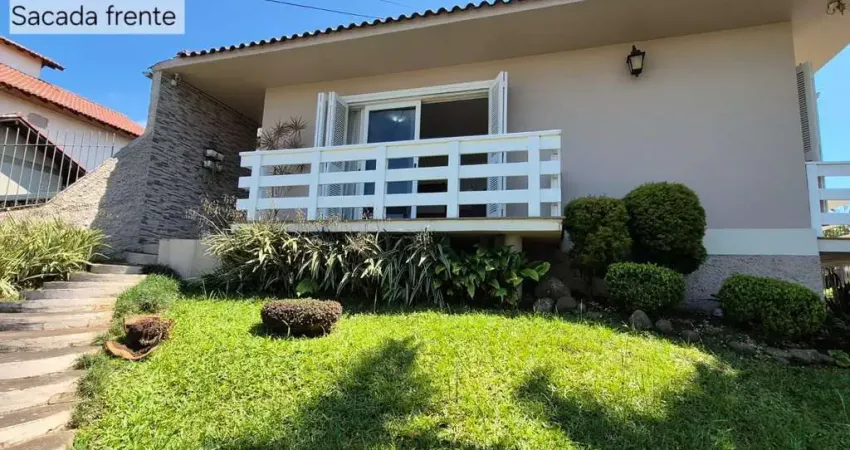 Excelente casa de 4 dormitórios, 1 suíte e 2 vagas em novo hamburgo.