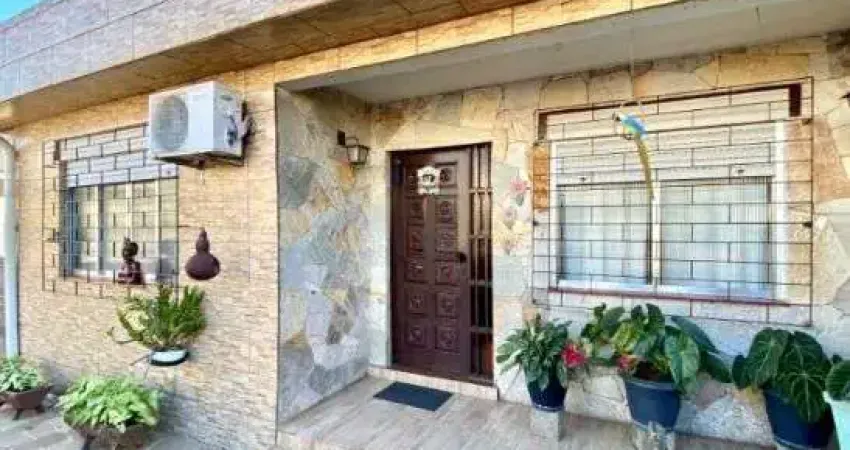 Casa com 03 dormitorios e 4 vagas de garagem proximo a sport club sáo jóse - porto alegre/rs.