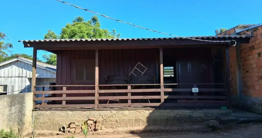Casa com 2 quartos à venda na Avenida Juca Batista, 3240, Aberta dos Morros, Porto Alegre