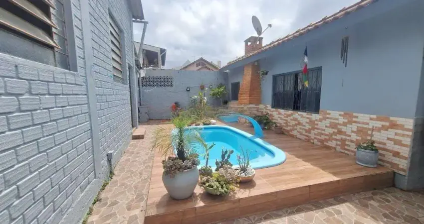 Casa de 2 dormitórios, sendo 1 suíte e 2 vaga de garagem coberta em Canoas.