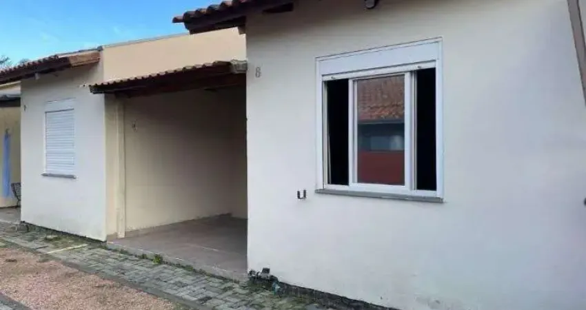 Casa em condomínio privativo de 2 dormitórios no bairro Ponta Grossa