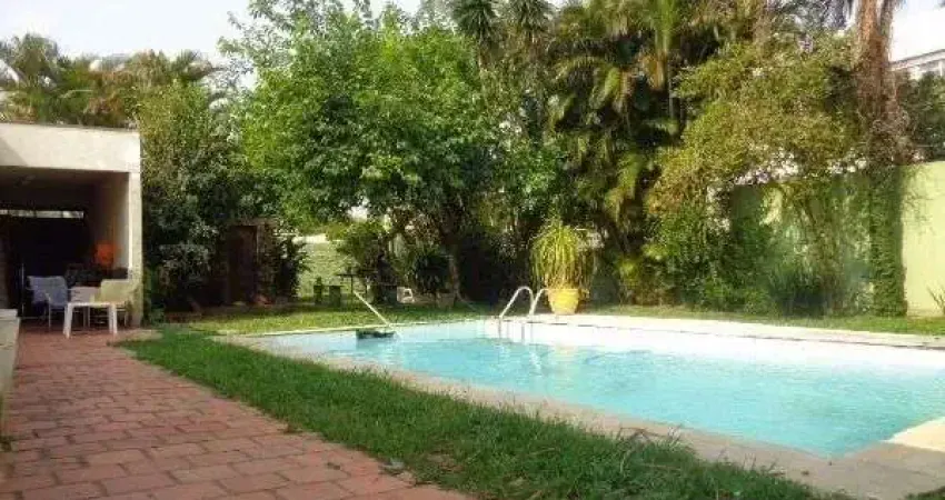 Casa para Venda - 200m², 3 dormitórios, sendo 1 suites, 4 vagas - Ipanema