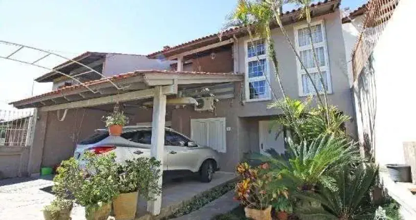 Casa para Venda - 219.05m², 3 dormitórios, sendo 1 suites, 2 vagas - Bahamas