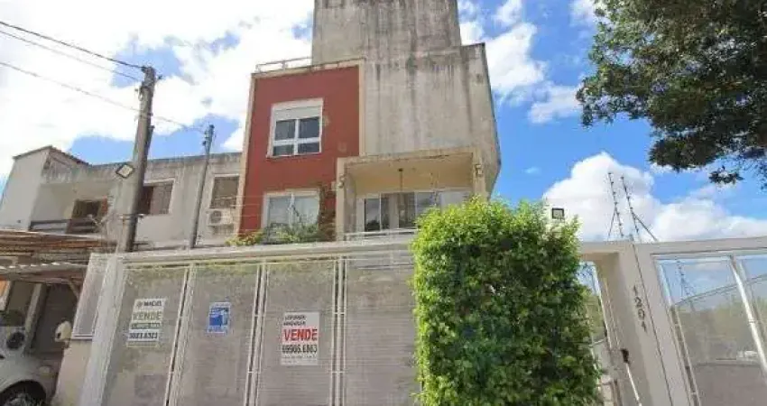 Casa Condominio em Porto Alegre, no bairro Ipanema, com 2 dormitório(s), e 2 ban