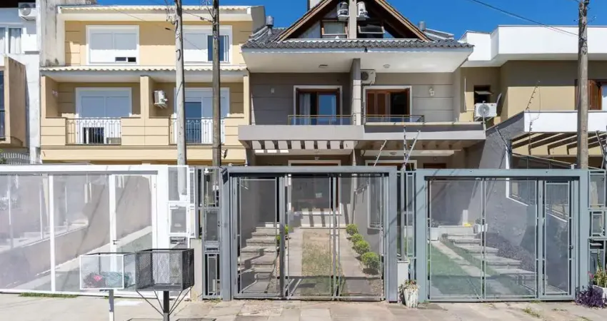 Casa para Venda - 135.78m², 3 dormitórios, sendo 3 suites, 1 vaga - Guarujá