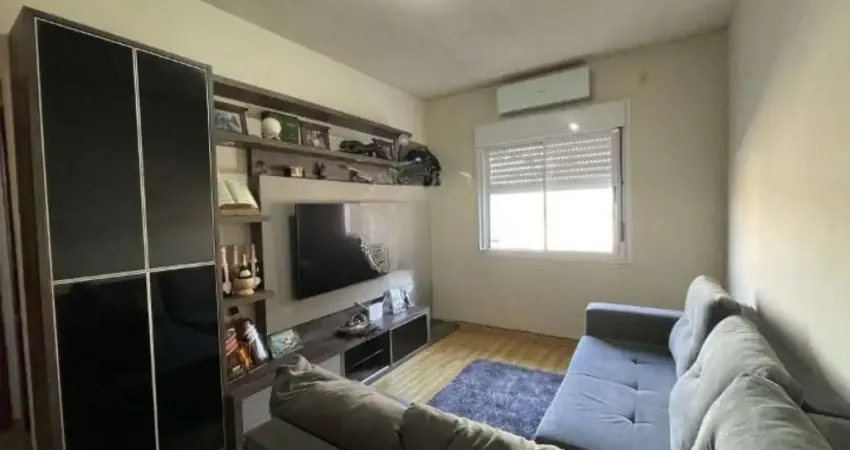 Casa geminada com 3 quartos, vaga de garagem e sacada no bairro Jardim Sabara