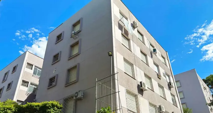 Apartamento com 3 quartos à venda na Rua Carlos Ferreira, 305, Teresópolis, Porto Alegre