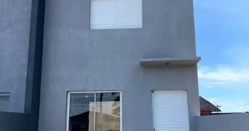 Casa de 2 dormitórios no bairro Lomba Do Pinheiro - Porto Alegre