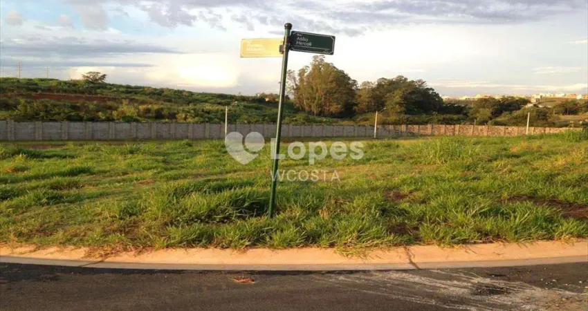 Terreno, no Swiss Park, em Campinas-SP,  Residencial com 564,77 m² de Esquina.