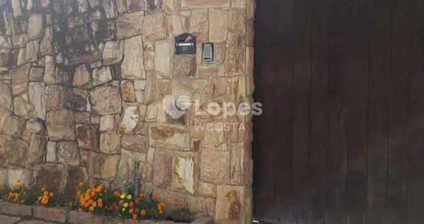 Casa com 2 Dormitórios e 2 Vagas de Garagem em Paulínia-SP