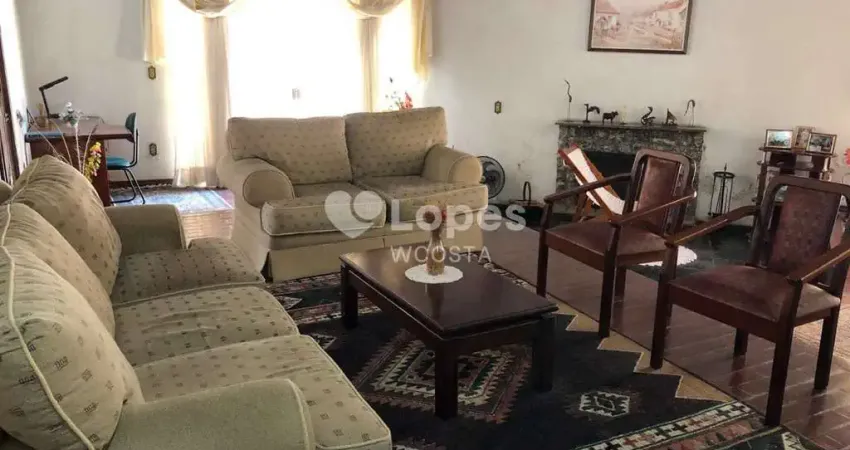 Casa com 3 quartos à venda no Jardim de Itapoan, Paulínia 