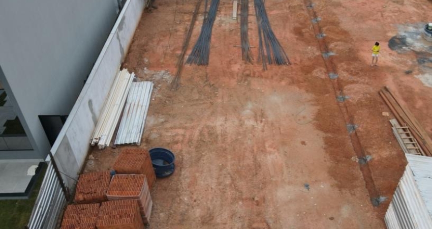 Terreno plano e murado no Florais da Mata