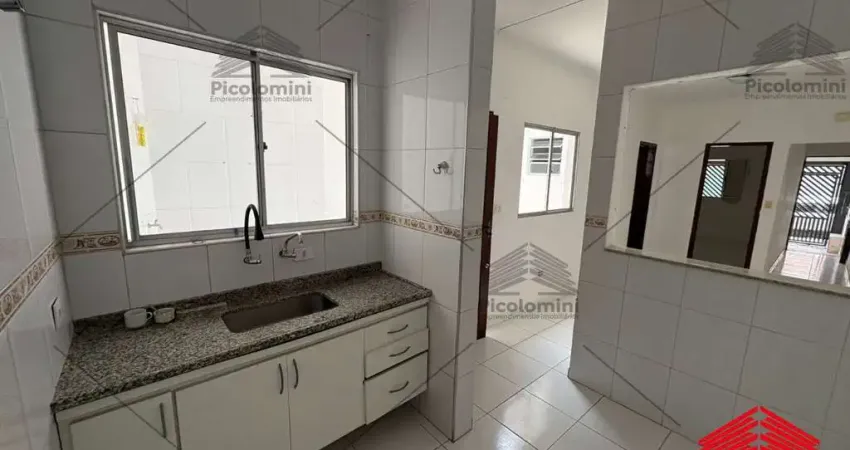 Casa térrea a venda próximo ao clube atlético ipiranga, 1 dormitório, 1 vaga, sala, cozinha, banheiro, lavanderia e quintal