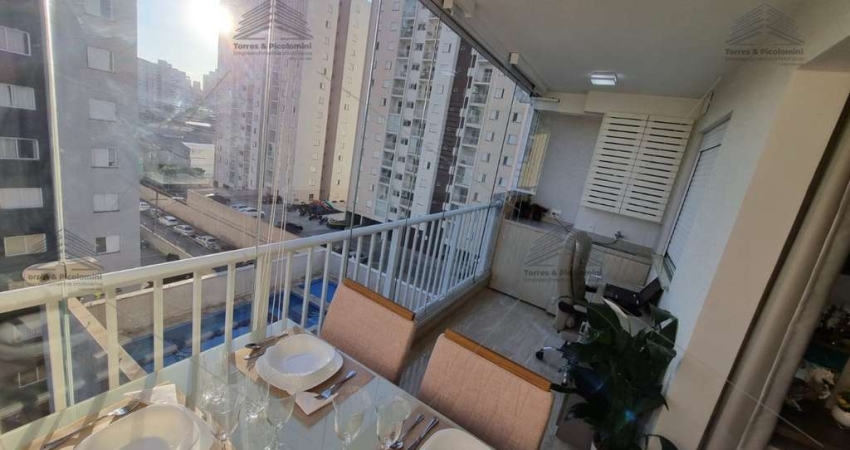 Apartamento à venda na Mooca, São Paulo-SP - 1 quarto, 1 banheiro, mobiliado, 35m² de área.
