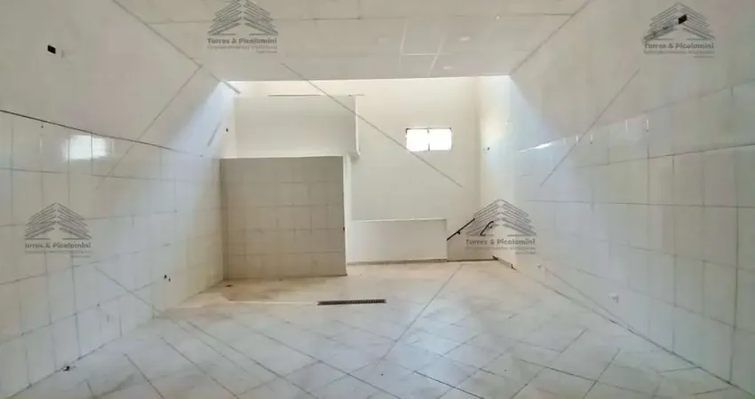 Salão comercia a para locação de125 m² no São Lucas, 3 banheiros, 4 vagas, quintal, ao lado de pet shop, correios, frutaria, adega