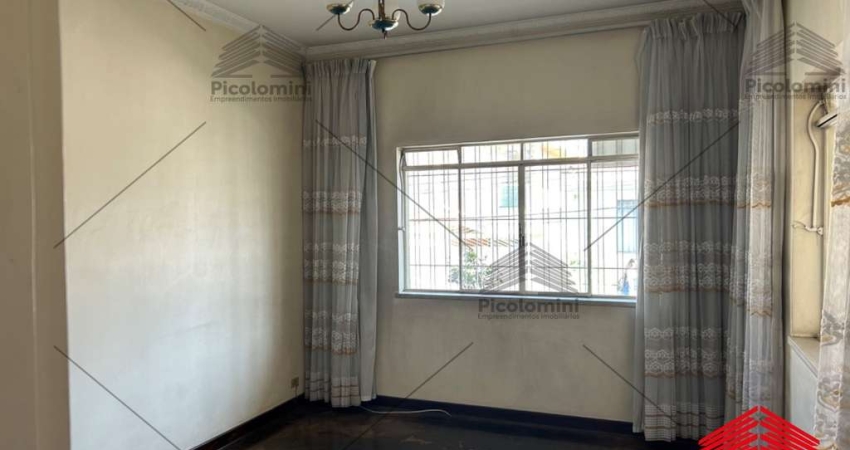 Casa térrea ou terreno a venda na Vila Zelina, com 03 dormitórios, 03 vagas, quintal e próximo ao largo