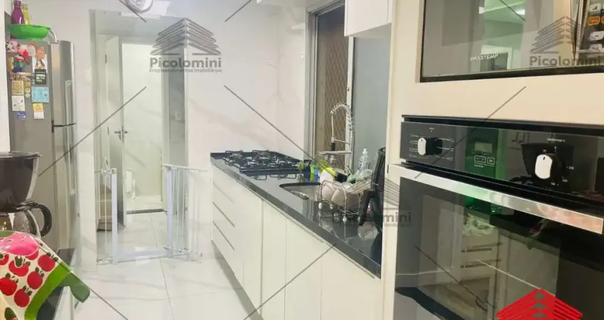 Apartamento á venda Vila Prudente próximo á Padaria Cepam 2 dormitórios armários, 2 salas , 2 banheiros, andar alto, totalmente reformado, vaga fixa