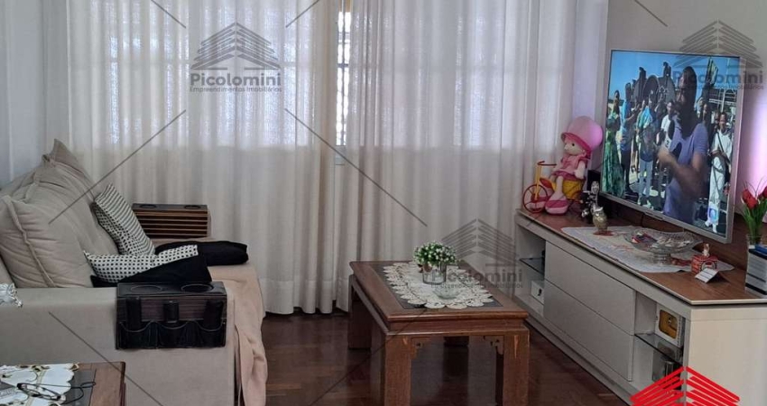 Sobrado a venda de 179 m², 2 dormitórios, 1 suíte, 2 banheiros, lavanderia, área de serviço, moveis planejados, 2 vagas de garagem, quintal