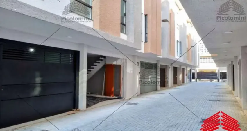 Casa em condomínio na Moóca com 3 Dormitórios, Suíte, Sala ampla, lavabo, 2 Vagas com depósito. Espaço Gourmet