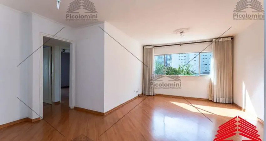 Apartamento na Vila Mariana com 2 dormitórios com armários embutidos, 2 banheiros, sala ampla, cozinha com armários embutidos, área de serviço
