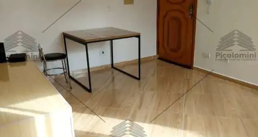 Apartamento a venda em Santo André, 2 dormitórios, banheiro, cozinha mobiliada, vaga de garagem coberta, área verde.