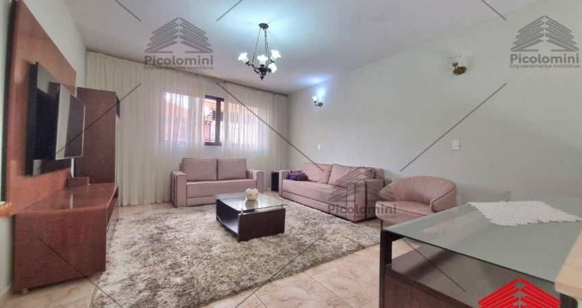 Casa à venda em São Paulo-SP, Mooca: 4 quartos, 1 suíte, 3 salas, 3 banheiros, 3 vagas de garagem, 230m². Venha conferir!