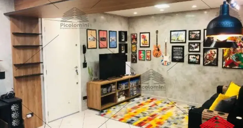 Apartamento studio a venda no Centro de São Paulo, 1 quarto, 1 banheiro, mobiliado, cozinha americana, móveis planejados.