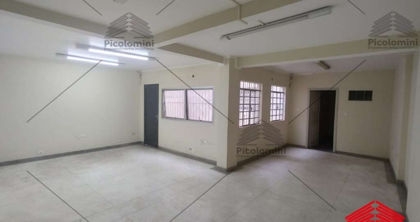 Galpão para locação na Mooca de 390m², varias salas, 2 andares, 10 de frente por 39 de fundo